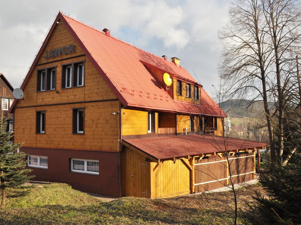 Dom Goscinny Jawor Czarnypotok Криниця-Здруй Екстер'єр фото